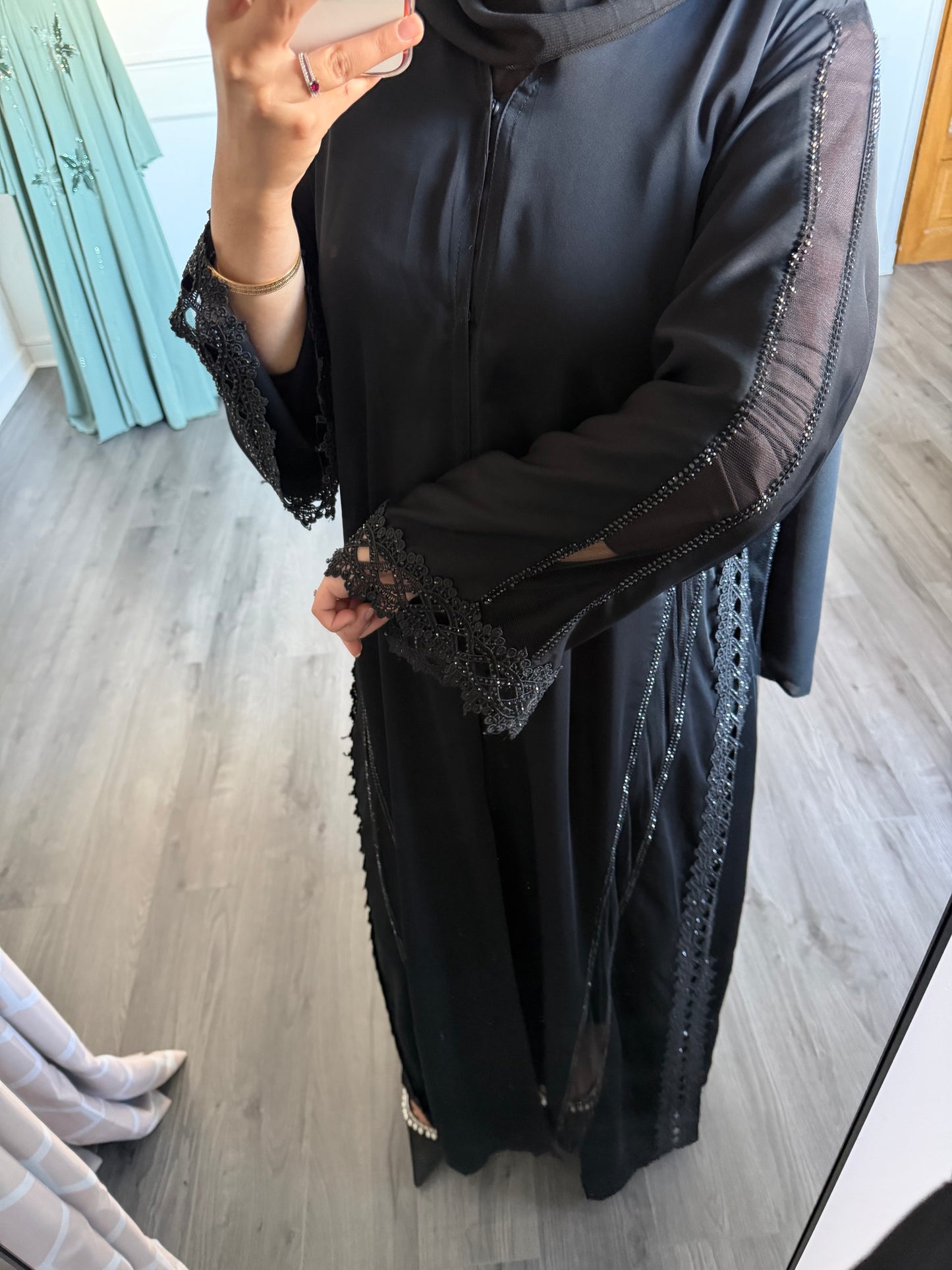Abaya Sana