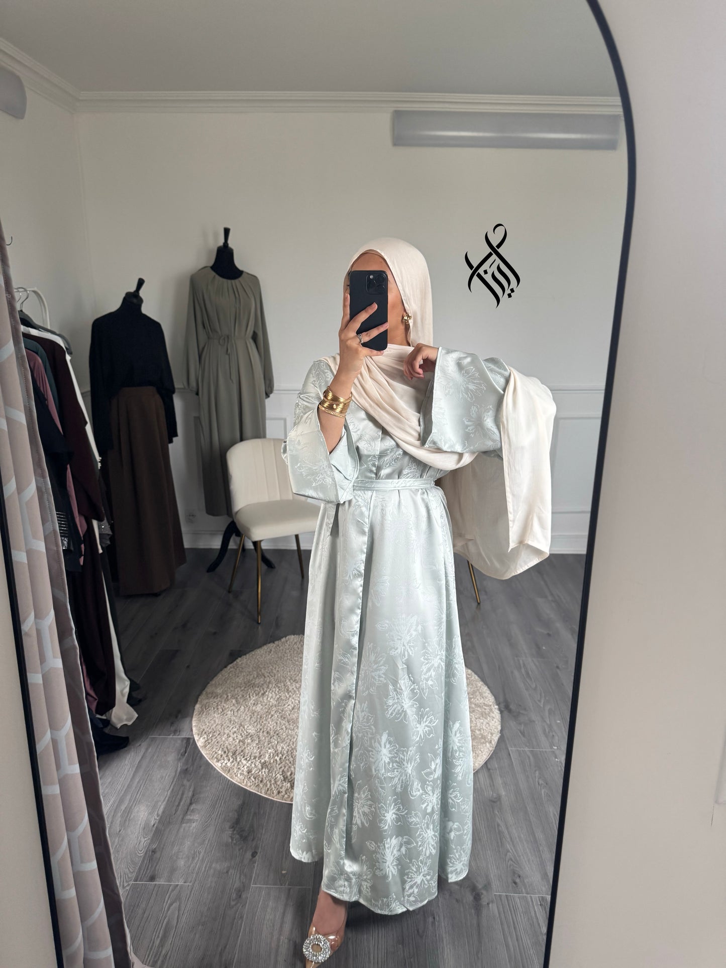 Robe Kiran