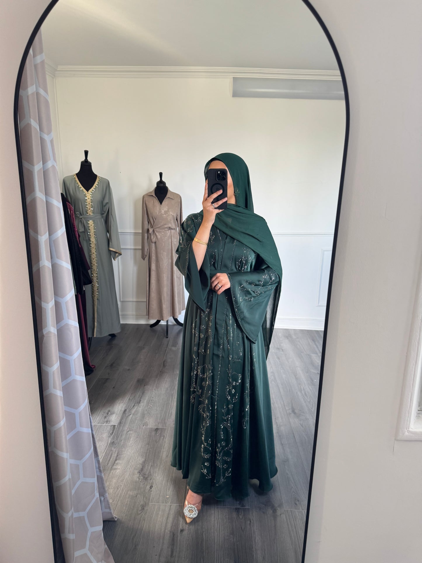 Abaya Mehrin