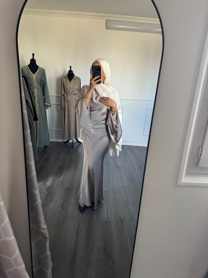 (Beige) Robe satinée longue