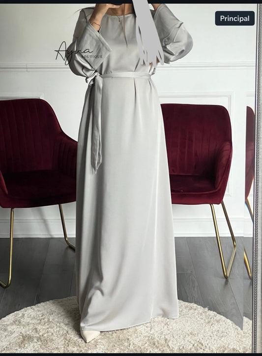Robe satinée grise