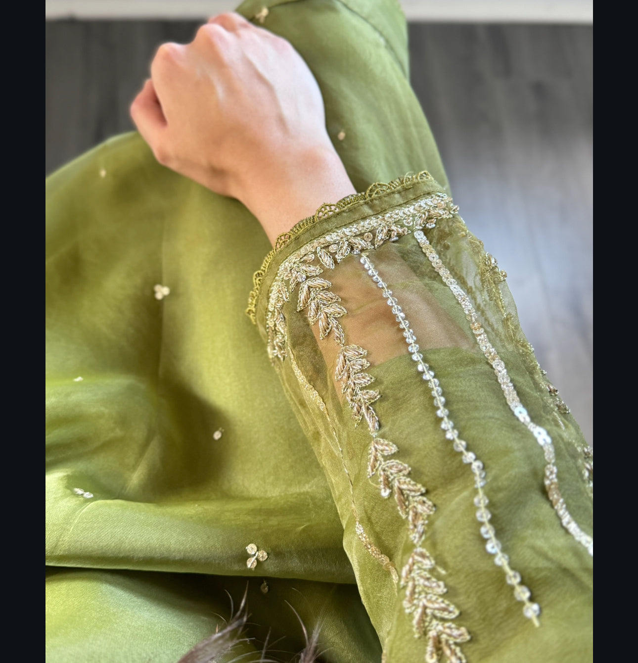 SUIT IQRA