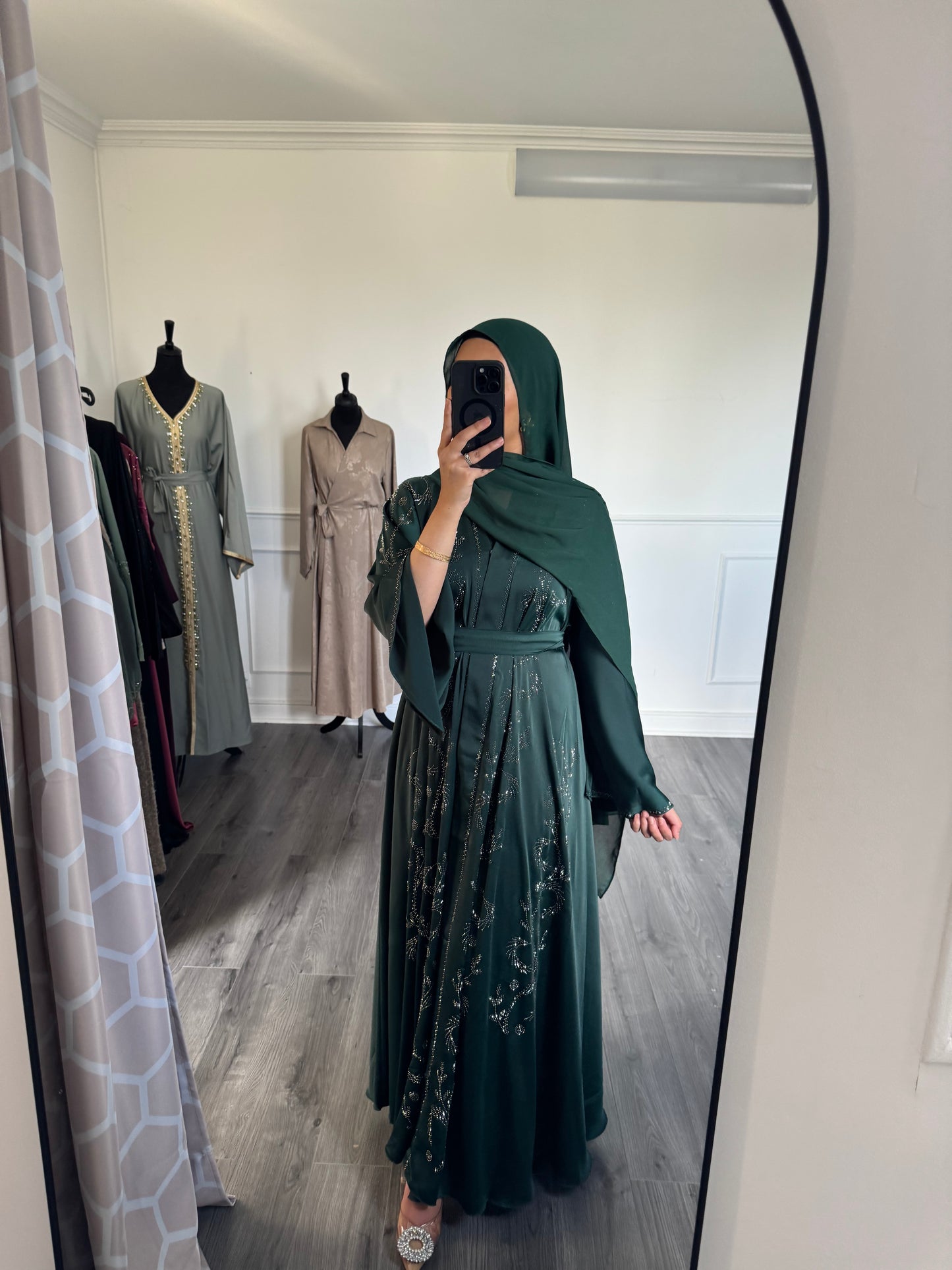 Abaya Mehrin