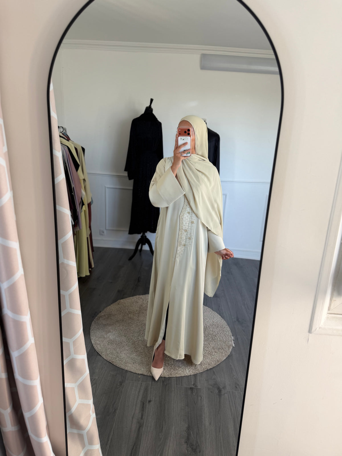 Abaya Mehreen
