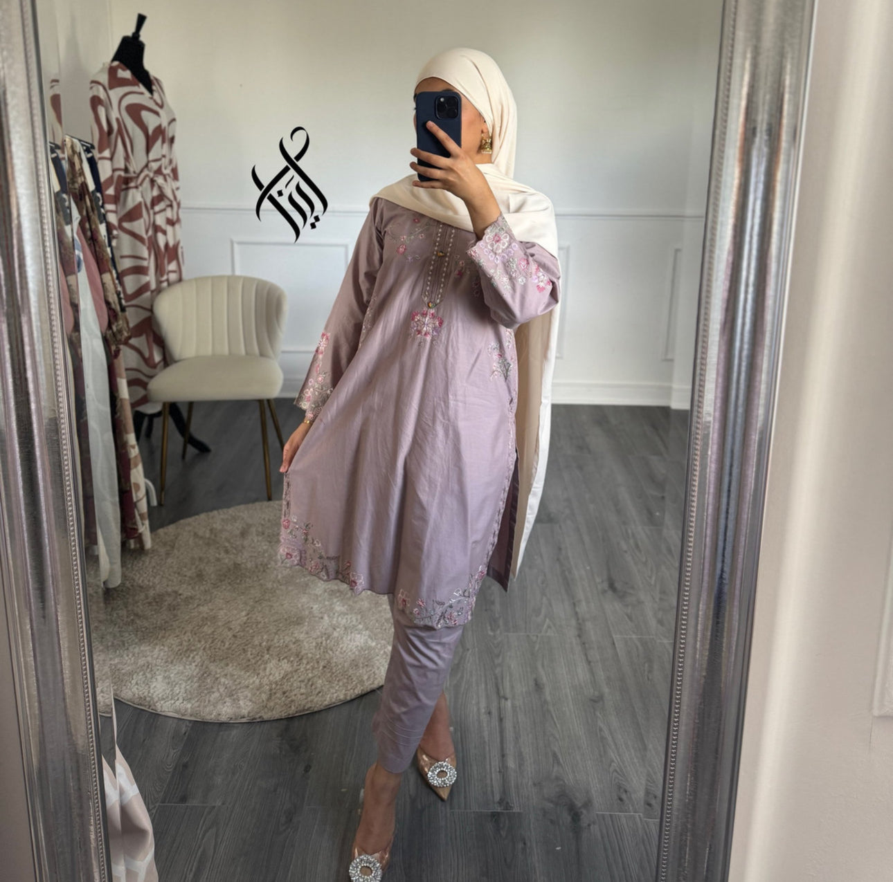 SUIT MIRAH