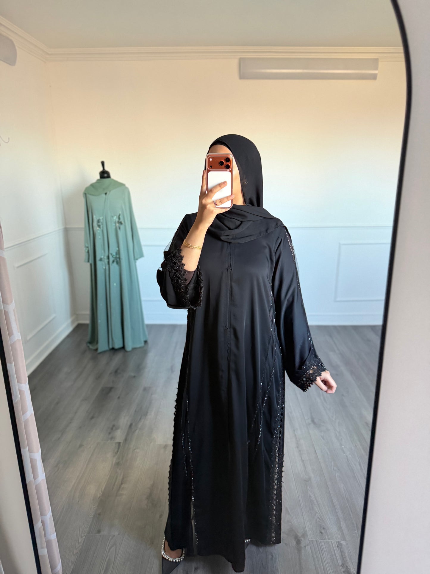Abaya Sana
