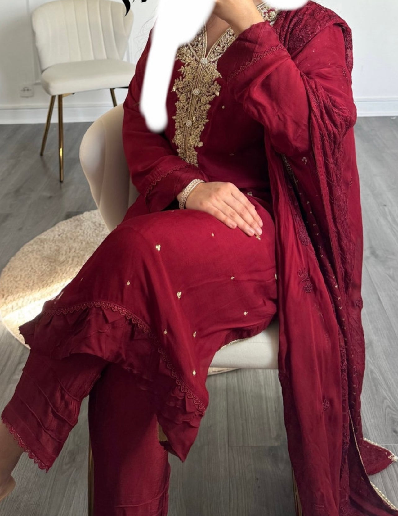 SUIT NAZIYA