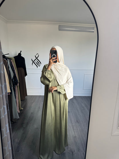Robe satinée Verte