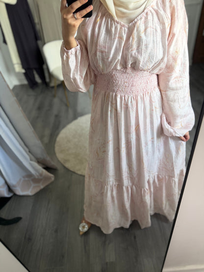 Robe rose fleurie