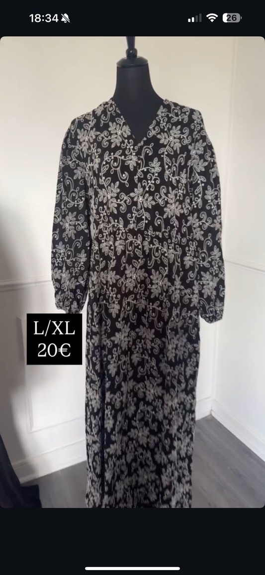 Robe brodée