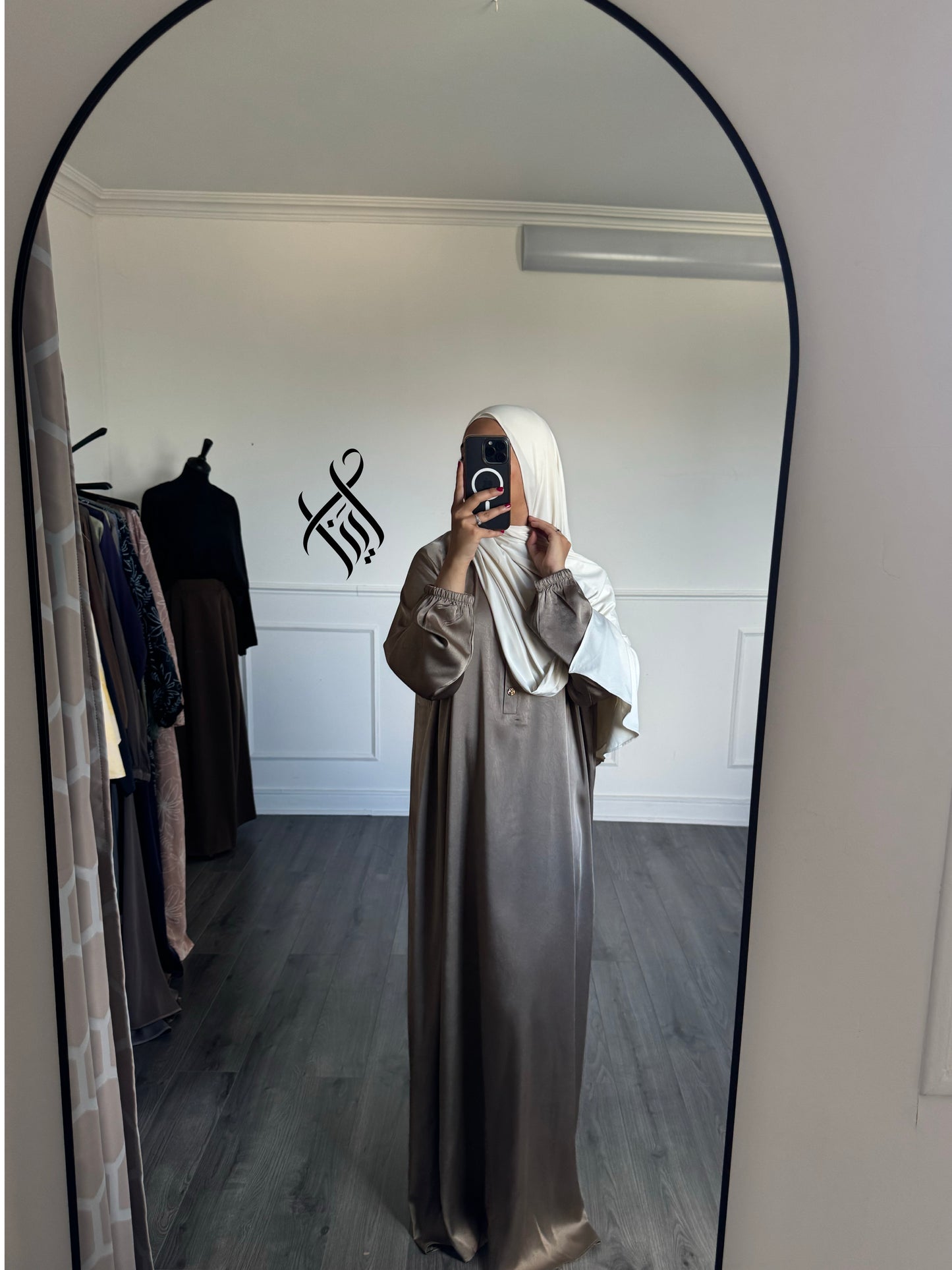 Robe satinée Kaki champagne