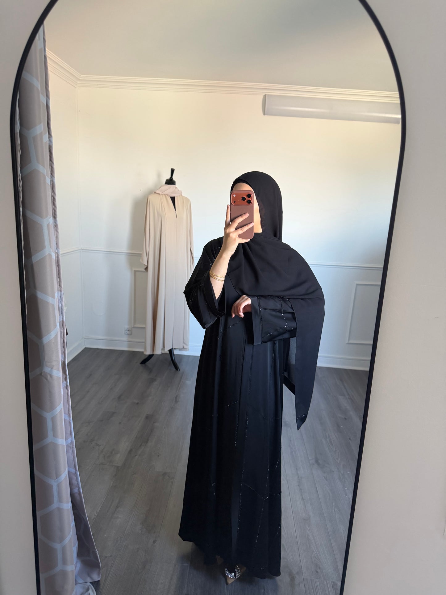 Abaya Esra