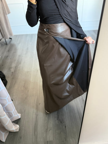 Jupe en cuir marron