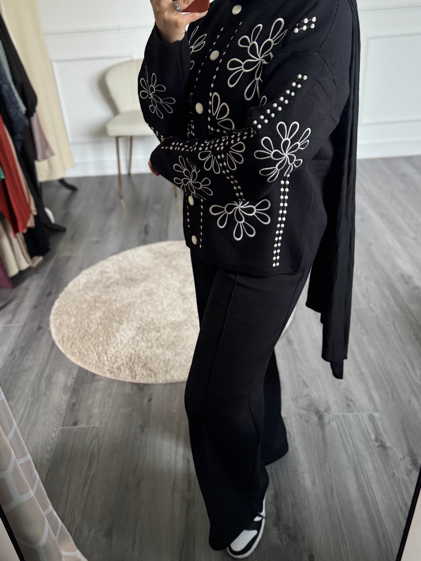 Pull flower