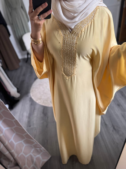 Robe Husna
