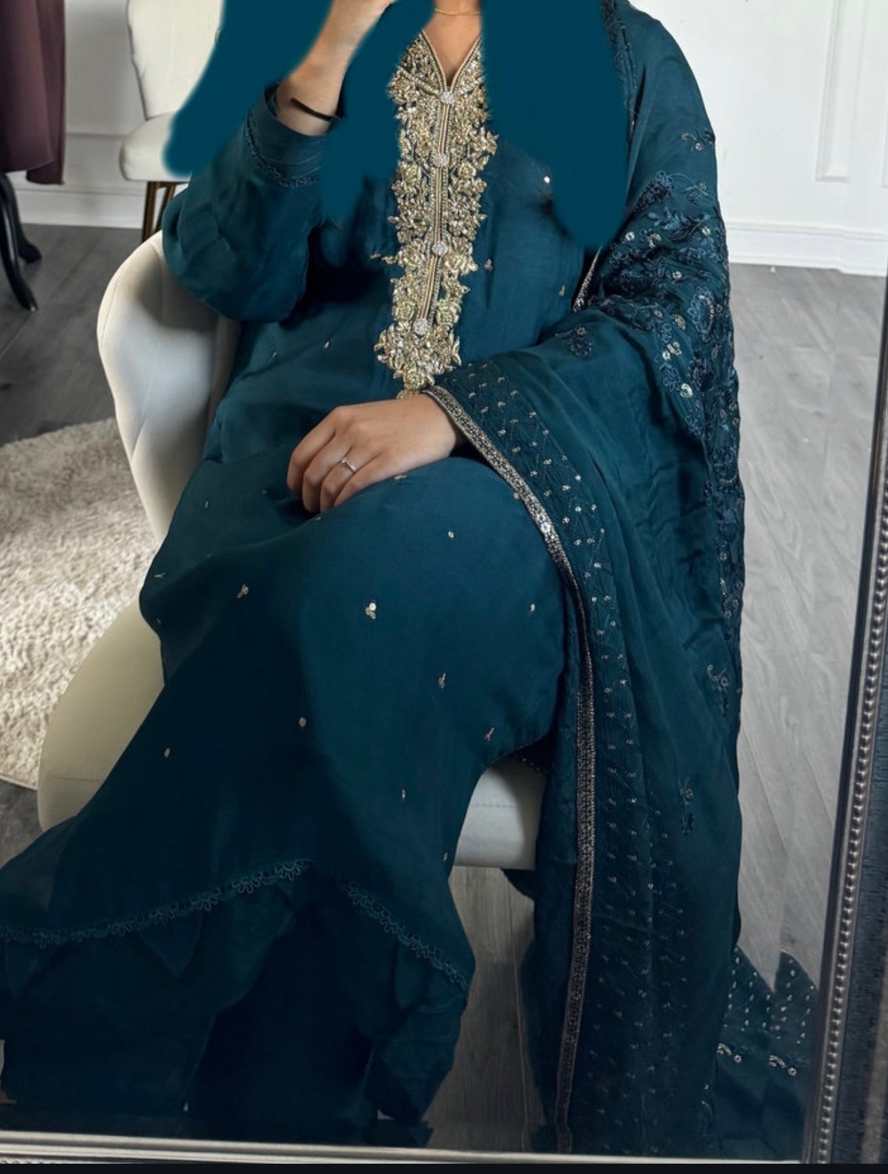 SUIT NAZIYA