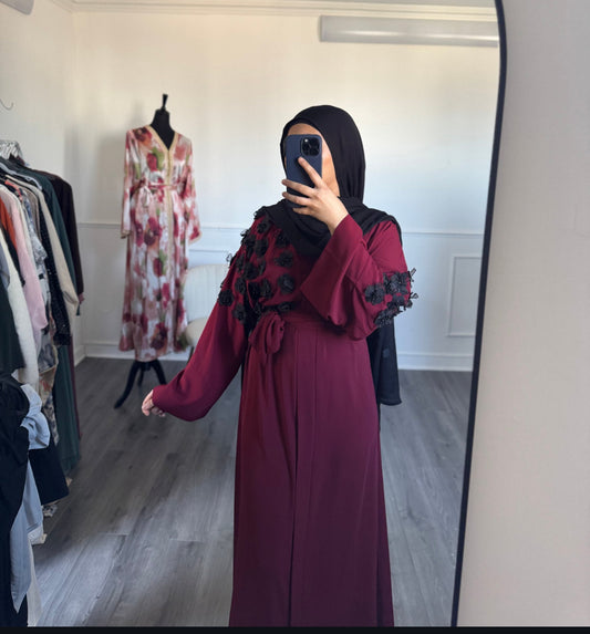 Abaya Laraib