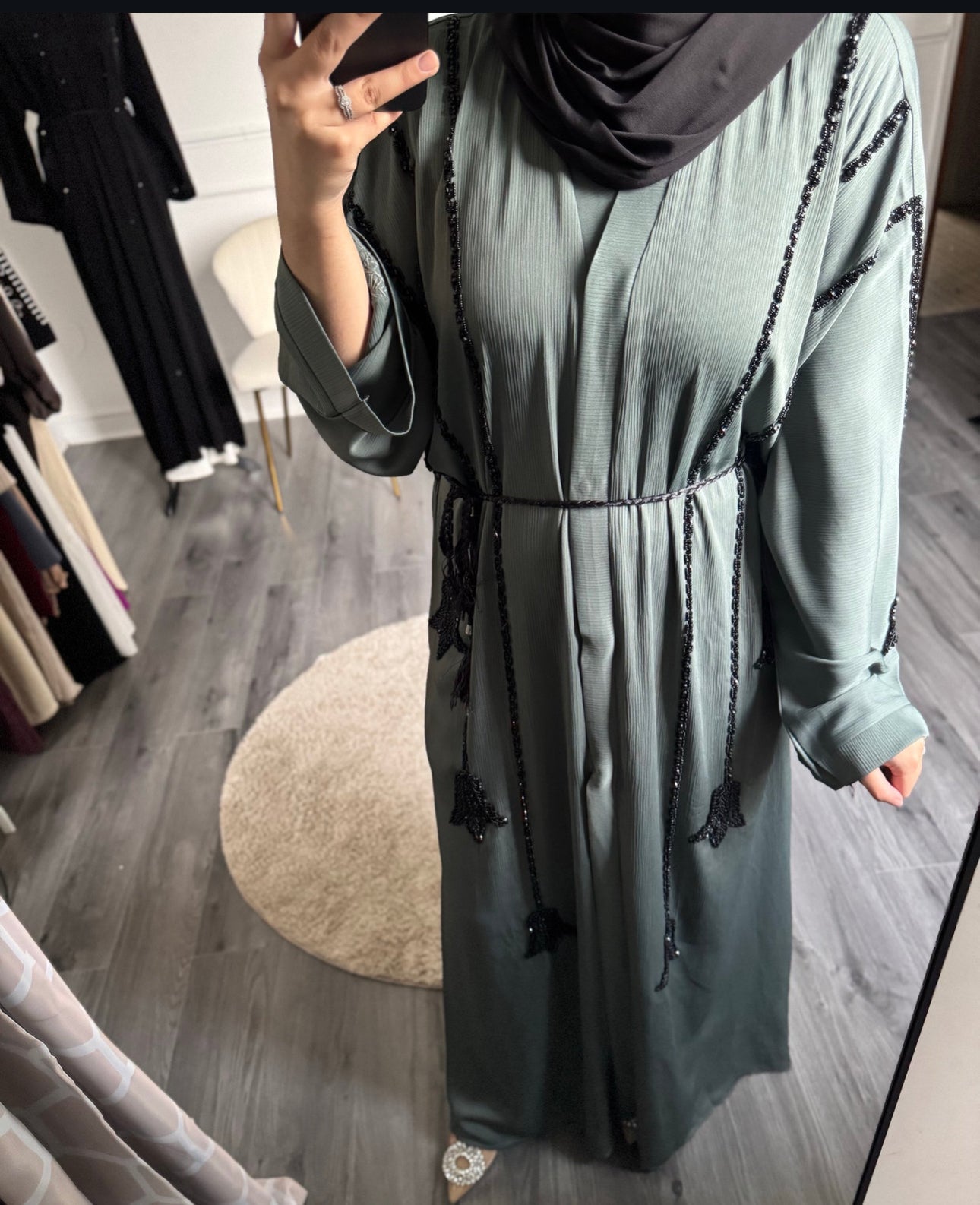 Abaya Mina vert lichen